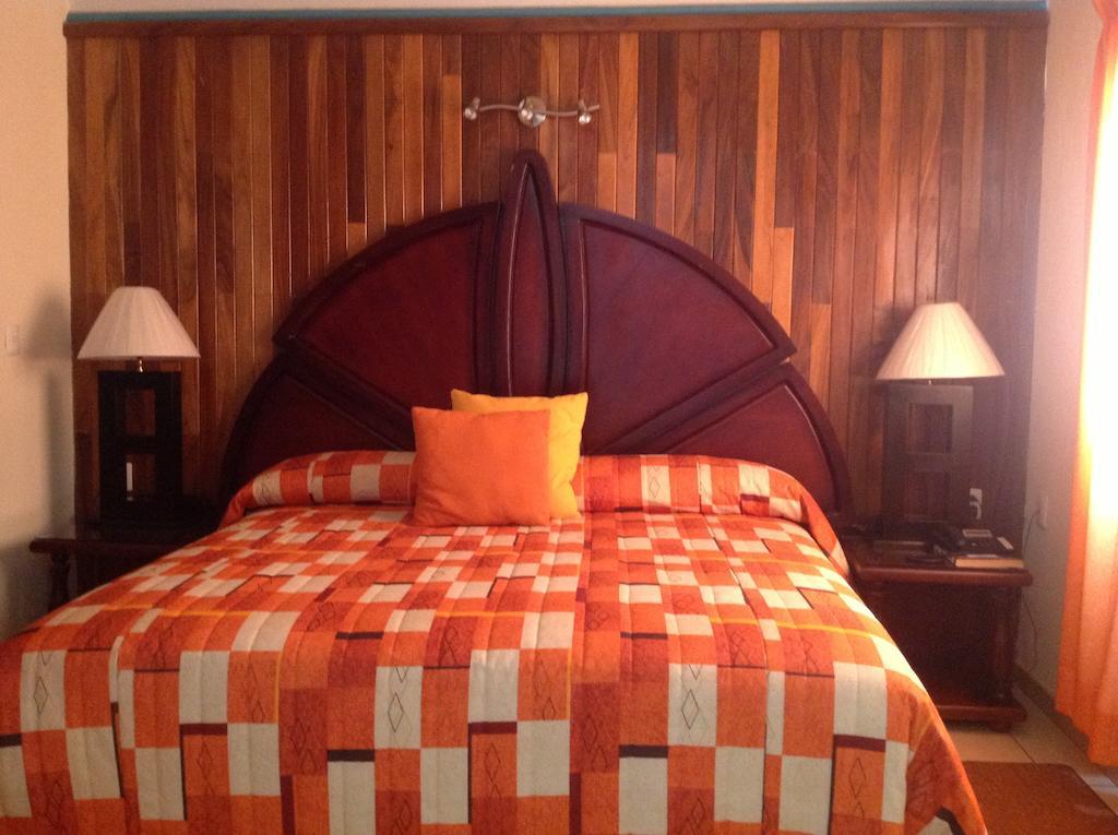 Hotel Plaza Rubio Amatitan Værelse billede